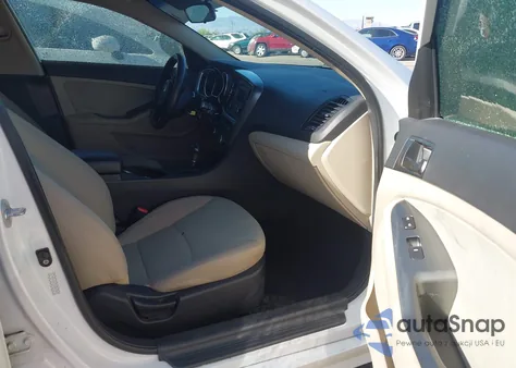 2015 Kia Optima Lx z USA, uszkodzony, nr VIN KNAGM4A71F5571902